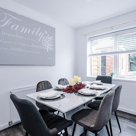 Comfort Place - 3 Bedroom House In Chester - Sleeps 6 المظهر الخارجي الصورة