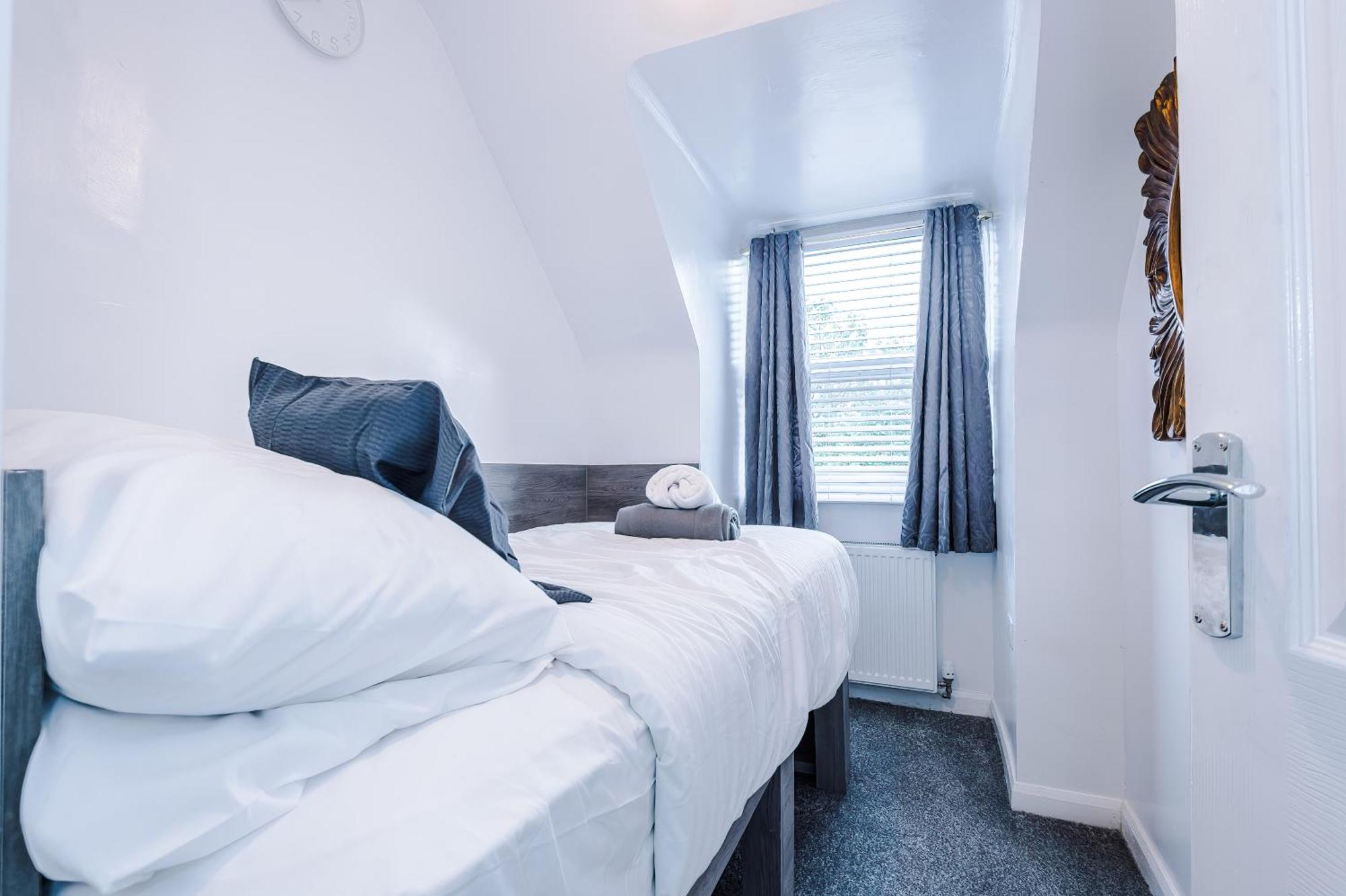Comfort Place - 3 Bedroom House In Chester - Sleeps 6 المظهر الخارجي الصورة